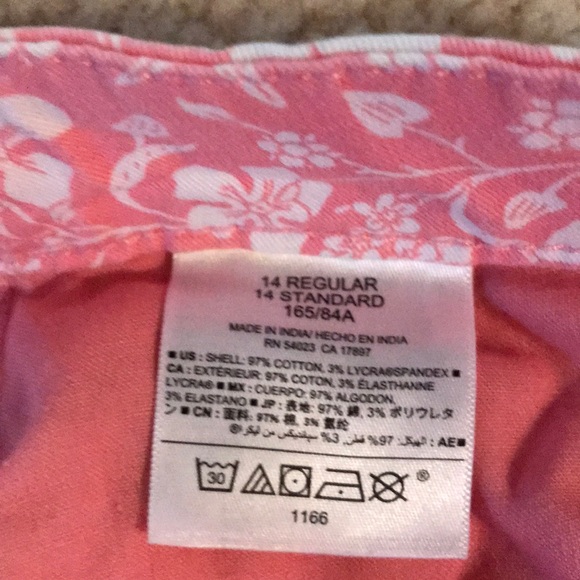 4 like new ladies size 14 shorts old navy and NYC.     SOLD.   SOLD.    SOLD. - Picture 6 of 8